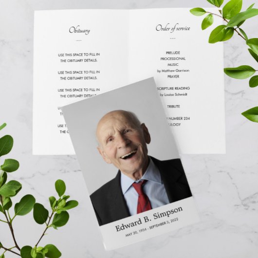 Célébration du programme funéraire de la vie avec