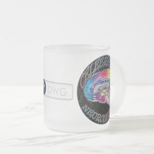 Célébrez la tasse décorée d'un monogramme de (Devant droit)