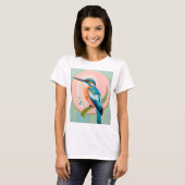 Celestial Kingfisher: A Study in Azure and Gold T-shirt (Voorkant volledig)