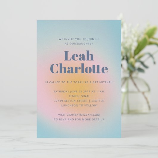 Celestial Pastel Blue Groovy Gradient Bat Mitzvah Kaart (Staand voorkant)