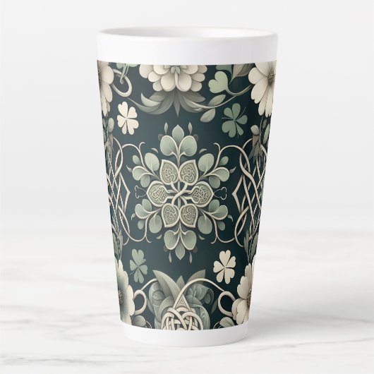Celtic Clover Floral Charm Latte Mok (Voorkant)