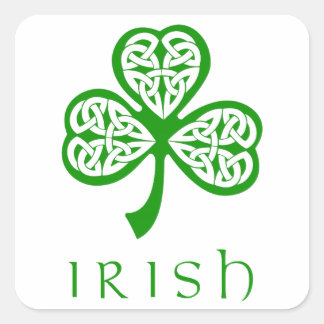 Celtic Knot Shamrock over Irish text Vierkante Sticker