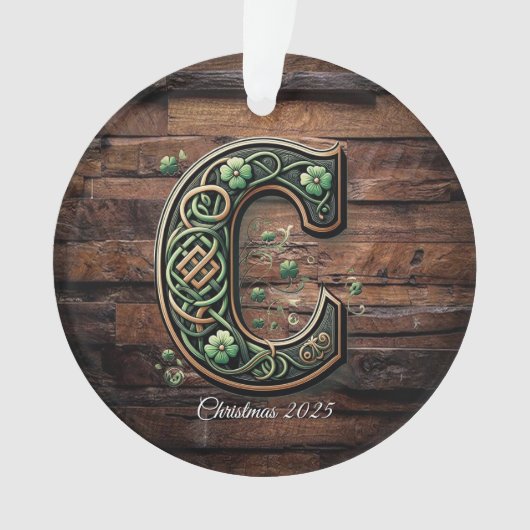 Celtic monogram letter ornament (devant)