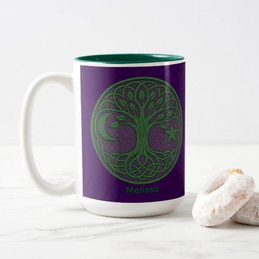Celtic Tree of Life Custom Name Tweekleurige Koffiemok (Met donut)