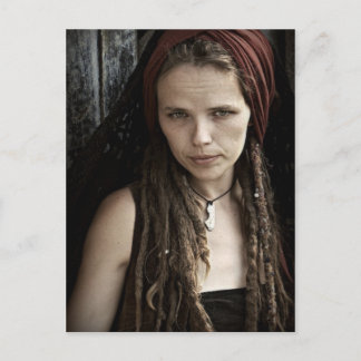 Cemetery Girl Briefkaart