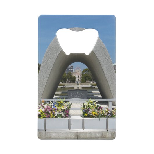 Cénotaphe commémoratif d'Hiroshima (Devant)