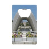 Cénotaphe commémoratif d'Hiroshima (Dos)
