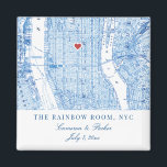 Centre Manhattan Destination Mariage Faveur Aimant<br><div class="desc">Célébrez votre mariage de Manhattan avec cet élégant aimant bleu marine New York City sur la carte. Idéal pour des lieux emblématiques comme la Rainbow Room, The Plaza Hotel, Central Park Boathouse, The Foundry, The St. Regis New York, Tribeca Rooftop, The Pierre, Gotham Hall, Cipriani 42nd Street et The Metropolitan...</div>