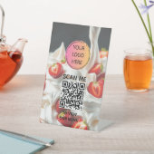 Céramique et fraises en cuir - Signe du menu QR (In SItu)