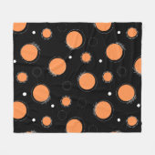 Cercles orange et fond noir Couverture en polaire (Devant (Horizontal))