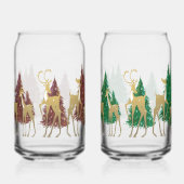 Cerf d'hiver neigeux en forêt boisée (Gauche)