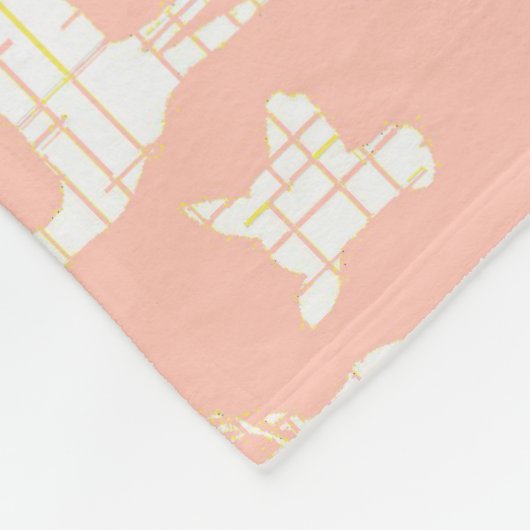 Cerf rustique blanc sur couverture en polaire rose (Coin)