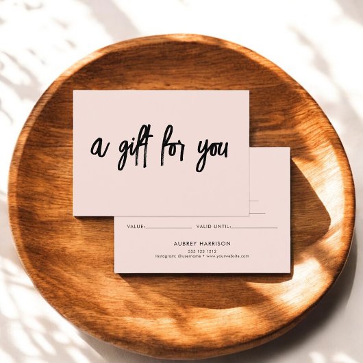Certificat cadeau minimaliste PinceauScript rose