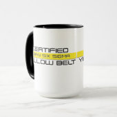 Certifié se penche six tasses de café jaunes de (Devant gauche)