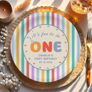 C'est amusant d'être une assiette en papier d'anni