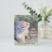 C'est invitation du jour de ce Groundhog de fois (Debout devant)