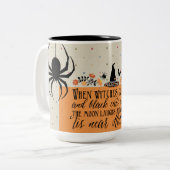 'C'Est Près De La Mug Halloween (Devant gauche)