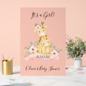 C'est un baby shower rose girafe fleuri (Mariage)