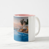 C'EST UN MUG AU CAFÉ. POUR CAFÉ ET THÉ. (Devant droit)