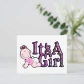 C'est une carte postale d'annonce de naissance de  (Debout devant)