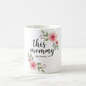 Cette Maman Appartient À - Mug floral personnalisé (Centre)