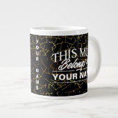 Cette Mug Appartient À VOTRE NOM. (Devant droit)
