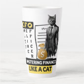 CFO (Chief Feline Officer): Mastering van financië Latte Mok (Voorkant)