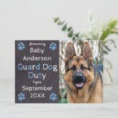 Chalkboard Blue Baby Chien Grossesse Faire-part (Debout devant)