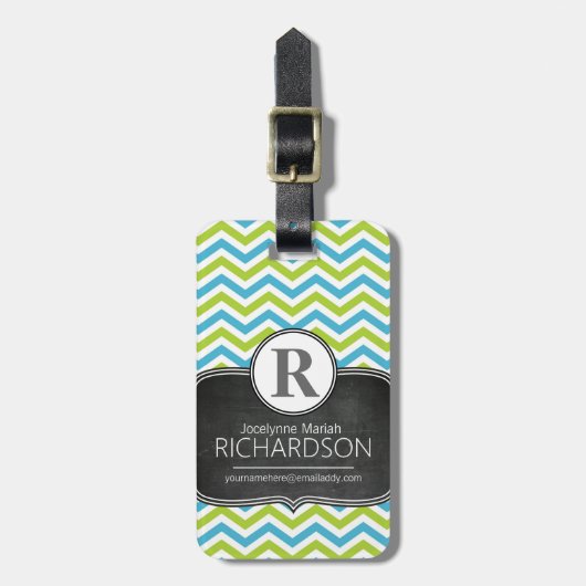 Chalkboard Bright Chevron Pattern Monogram Bagagelabel (Voorkant verticaal)