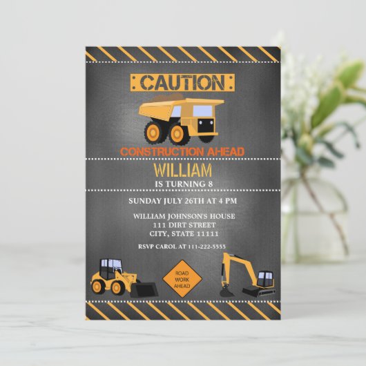 Chalkboard Construction Anniversaire Invitation (Debout devant)