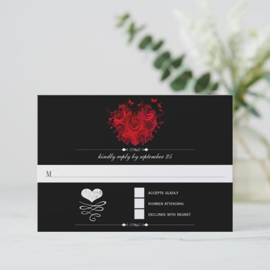 Chalkboard Cute Heart Initialen Typografie RSVP (Staand voorkant)