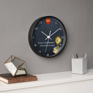 Chalkboard en Wereldbol Personalized Teacher Clock