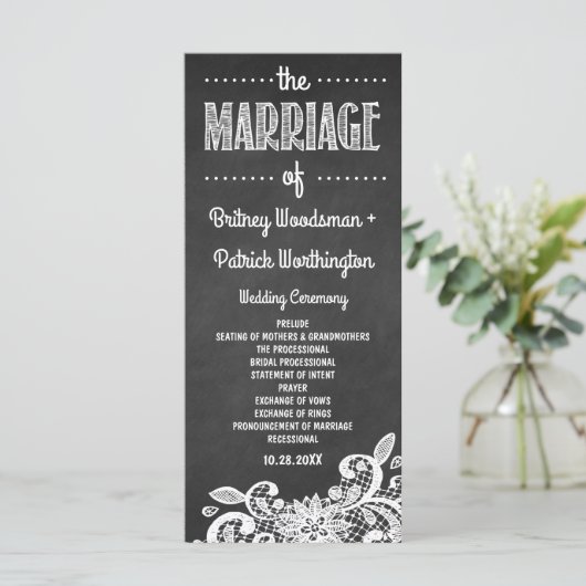 Chalkboard et dentelle Programmes de mariage rusti (Debout devant)