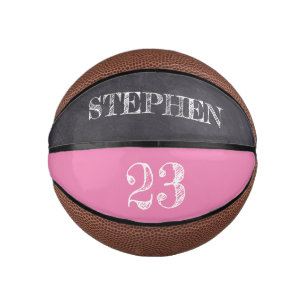 Chalkboard-etching met roze persoonlijke naam basketbal