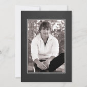 Chalkboard Graduation Cap Party Invitation Foto Kaart (Achterkant)