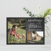 Chalkboard High School Photo Grad Faire-part (Debout devant)