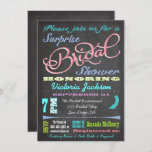 Chalkboard Invitations surprises de douche nuptial<br><div class="desc">Coloré et moderne tableau noir surprend les invitations à la douche nuptiale avec lettrage à la craie dessiné à la main et typographie amusante sur un tableau ou un arrière - plan de tableau noir. Idéal pour toute douche à thème nuptiale et beaucoup de place sur le dos pour plus...</div>