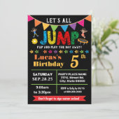 Chalkboard Jump verjaardagstrampoline springfeest Kaart (Staand voorkant)