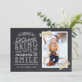 Chalkboard Letters Carte photo de vacances (Debout devant)