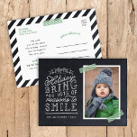 Chalkboard Letters Carte photo de vacances<br><div class="desc">Des cartes postales de vacances imprimées sur mesure et abordables avec des modèles simples pour la personnalisation. Ce design amusant présente une jolie typographie de style lettré à la main sur un faux arrière - plan de tableau noir avec ruban de lavage rayé vert autour de votre photo. Le texte...</div>