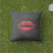 Chalkboard Lips OutdoorPillow Buitenkussen (Gras)