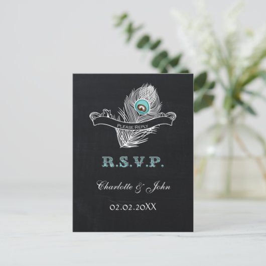 Chalkboard pauock bruiloft rsvp Uitnodiging Briefkaart (Staand voorkant)