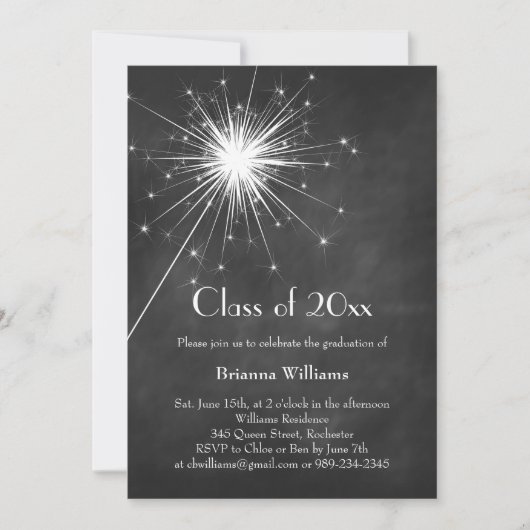 Chalkboard Sparkler Afstuderen Invitation Kaart (Voorkant)