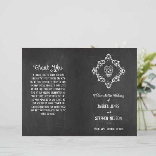 Chalkboard Sugar Skull Flourish Wedding Programmes (Debout devant)