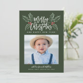 Chalky Brush Script Kerstmis Hollies Foto Green Feestdagenkaart (Staand voorkant)