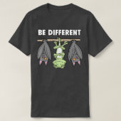 Chameleon Bat Fairytale Be Different T-shirt (Design voorkant)