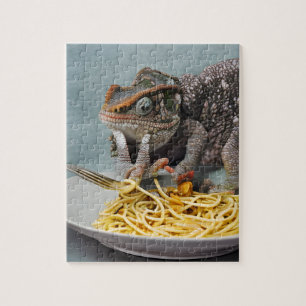 Chameleon Eating Spaghetti Jigzaag Puzzle Legpuzzel