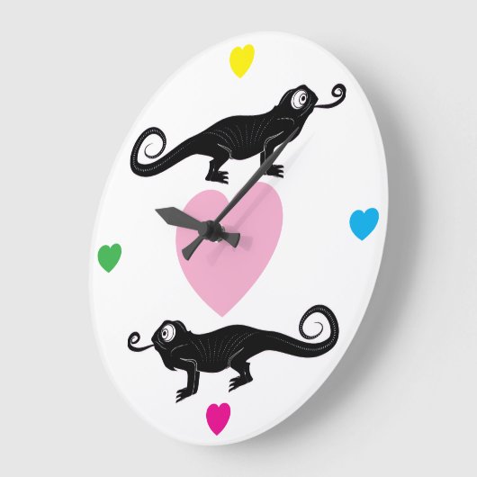 Chameleons and Rainbow Hearts Round Clock Grote Klok (Hoek)