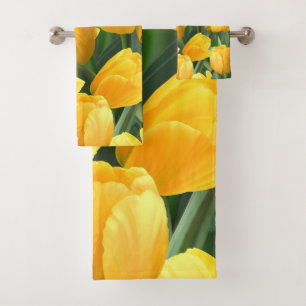 Champ jaune de tulipes