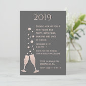 Champagne Bubbles Nouvel An Soirée Invitation (Debout devant)